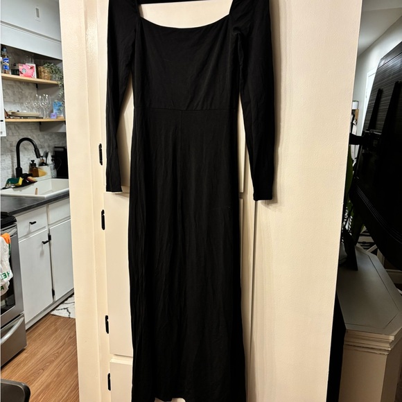 Wilfred Black Off-Shoulder Dress - Picture 3 of 4